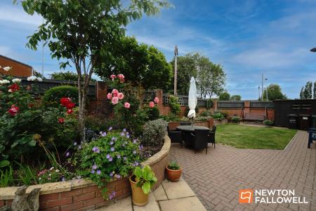 3 bedroom Detached house for sale in Byron Street, Loughborough, LE11