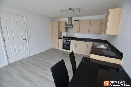 2 bedroom Apartment for sale in Racecourse Mews, Loughborough, LE11
