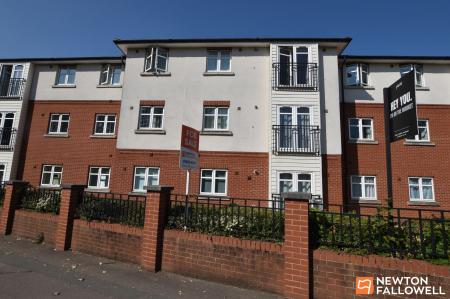 2 bedroom Apartment for sale in Racecourse Mews, Loughborough, LE11