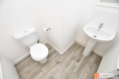 2 bedroom Apartment for sale in Racecourse Mews, Loughborough, LE11