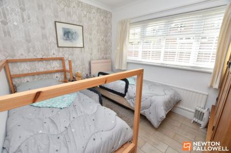 4 bedroom Detached bungalow for sale in Foxhills, Kegworth, DE74