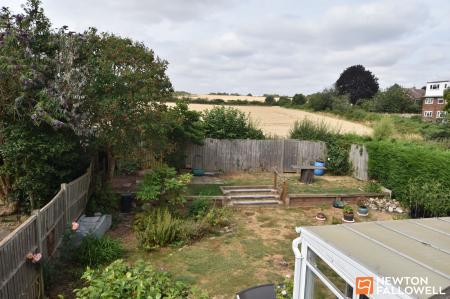 4 bedroom Detached bungalow for sale in Foxhills, Kegworth, DE74