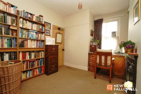 3 bedroom Terraced House for sale in Edward Street, Loughborough, LE11