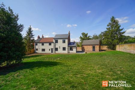 4 bedroom Detached house for sale in The Nook, East Leake, LE12