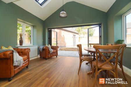 4 bedroom Detached house for sale in The Nook, East Leake, LE12