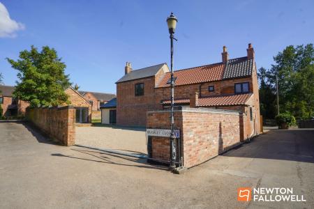 4 bedroom Detached house for sale in The Nook, East Leake, LE12