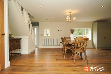 4 bedroom Detached house for sale in The Nook, East Leake, LE12