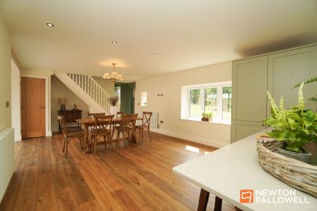 4 bedroom Detached house for sale in The Nook, East Leake, LE12
