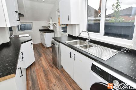 3 bedroom Semi-detached house for sale in Park Road, Loughborough, LE11
