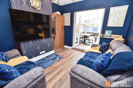 3 bedroom Semi-detached house for sale in Park Road, Loughborough, LE11