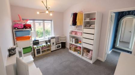 3 bedroom Semi-detached house for sale in Park Road, Loughborough, LE11