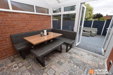 3 bedroom Semi-detached house for sale in Park Road, Loughborough, LE11