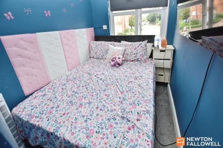 3 bedroom Semi-detached house for sale in Park Road, Loughborough, LE11