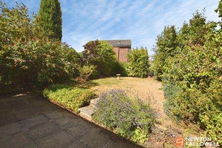2 bedroom Detached bungalow for sale in Hathern Road, Shepshed, LE12