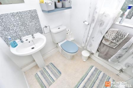 5 bedroom Detached house for sale in Linley Avenue, Shepshed, LE12