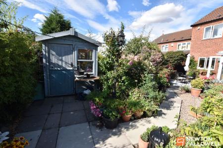 5 bedroom Detached house for sale in Linley Avenue, Shepshed, LE12