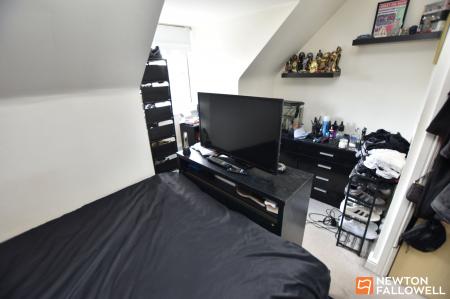 3 bedroom End of terrace house for sale in Osier Fields, East Leake, LE12