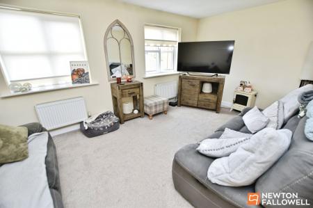 3 bedroom End of terrace house for sale in Osier Fields, East Leake, LE12