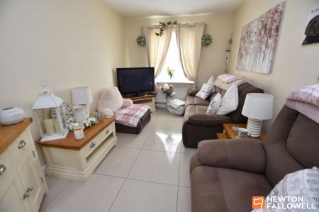 3 bedroom End of terrace house for sale in Osier Fields, East Leake, LE12