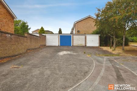 2 bedroom Semi-detached house for sale in Weldon Avenue, Sileby, LE12