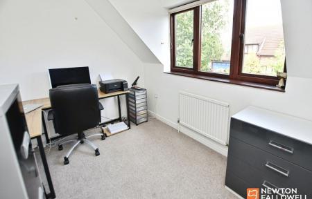 6 bedroom Detached house for sale in Barrow Road, Burton-On-The-Wolds, LE12