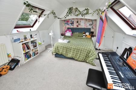 6 bedroom Detached house for sale in Barrow Road, Burton-On-The-Wolds, LE12