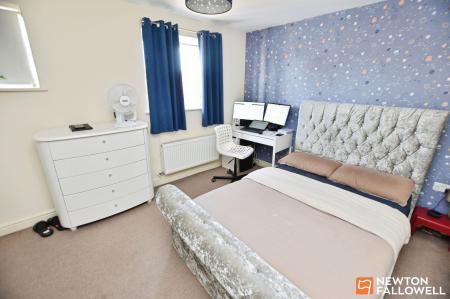 2 bedroom Terraced House for sale in Highland Drive, Loughborough, LE11