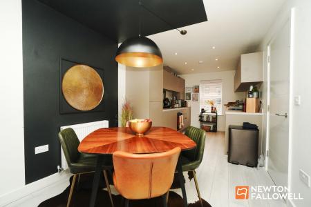 3 bedroom Terraced House for sale in Charnian Way, Shepshed, LE12