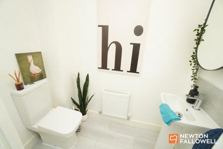 3 bedroom Terraced House for sale in Charnian Way, Shepshed, LE12