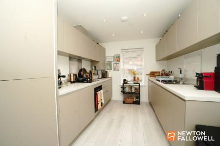 3 bedroom Terraced House for sale in Charnian Way, Shepshed, LE12