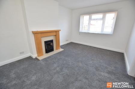 3 bedroom Terraced House for sale in Castle Road, Mountsorrel, LE12