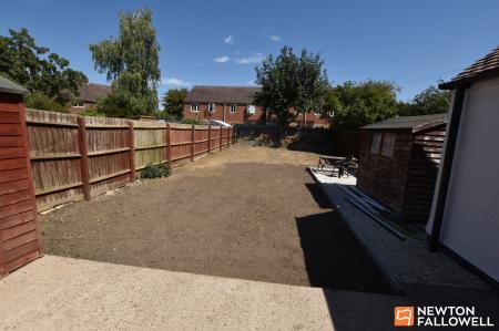 3 bedroom Terraced House for sale in Castle Road, Mountsorrel, LE12