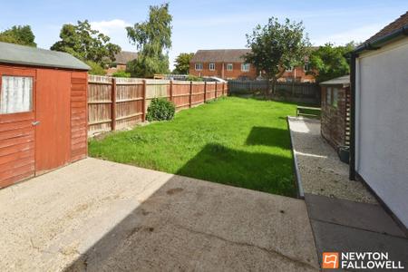 3 bedroom Terraced House for sale in Castle Road, Mountsorrel, LE12