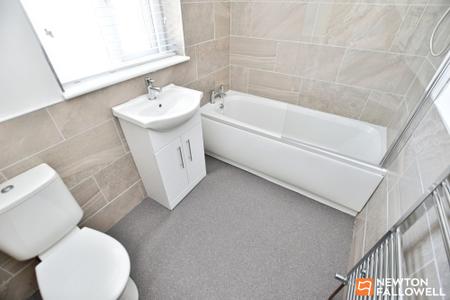 3 bedroom Terraced House for sale in Castle Road, Mountsorrel, LE12