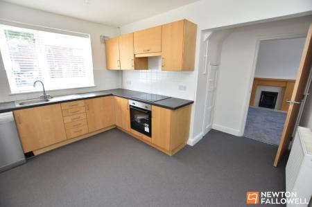 3 bedroom Terraced House for sale in Castle Road, Mountsorrel, LE12
