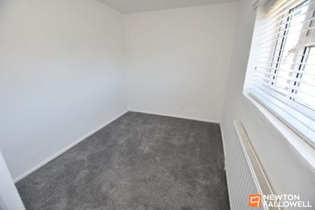 3 bedroom Terraced House for sale in Castle Road, Mountsorrel, LE12