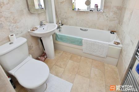 3 bedroom Detached house for sale in Clowbridge Drive, Loughborough, LE11