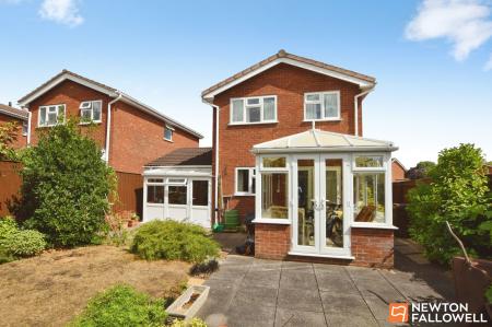 3 bedroom Detached house for sale in Clowbridge Drive, Loughborough, LE11