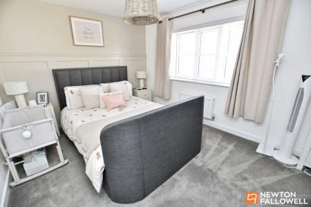 3 bedroom Semi-detached house for sale in Buzzard Way, East Leake, LE12
