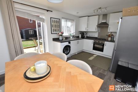 3 bedroom Semi-detached house for sale in Buzzard Way, East Leake, LE12