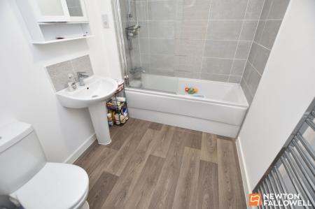 3 bedroom Semi-detached house for sale in Buzzard Way, East Leake, LE12