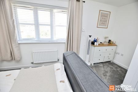 3 bedroom Semi-detached house for sale in Buzzard Way, East Leake, LE12