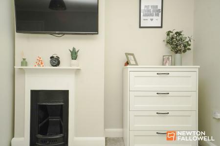 2 bedroom Semi-detached house for sale in Danvers Road, Mountsorrel, LE12