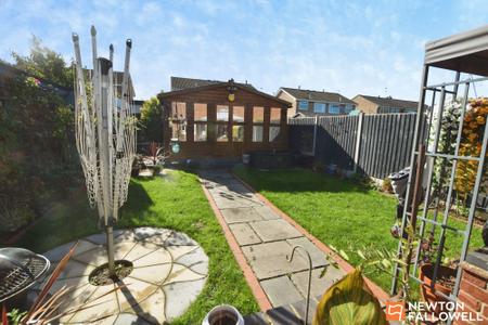 3 bedroom Semi-detached house for sale in Petworth Drive, Loughborough, LE11