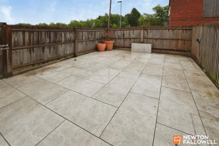 3 bedroom Terraced House for sale in Windlass Close, Loughborough, LE11