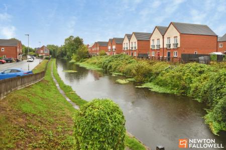 3 bedroom Terraced House for sale in Windlass Close, Loughborough, LE11