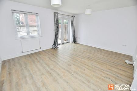 3 bedroom Terraced House for sale in Windlass Close, Loughborough, LE11