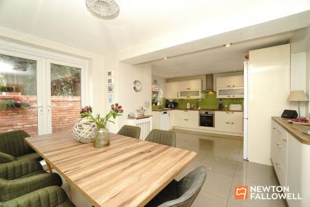 4 bedroom Detached house for sale in De Verdun Avenue, Belton, LE12