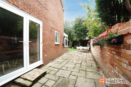 4 bedroom Detached house for sale in De Verdun Avenue, Belton, LE12