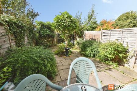 2 bedroom Terraced House for sale in Newbold Close, Sileby, LE12